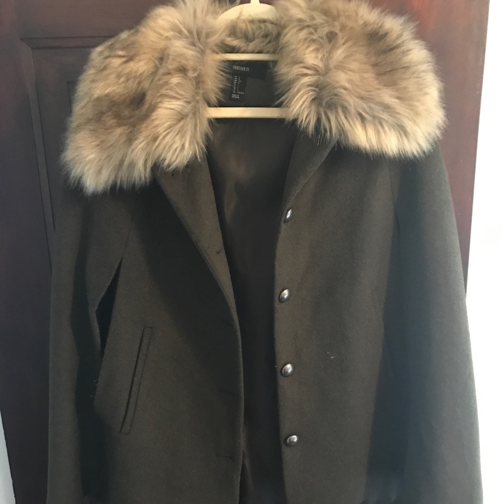 Faux Fur green cape